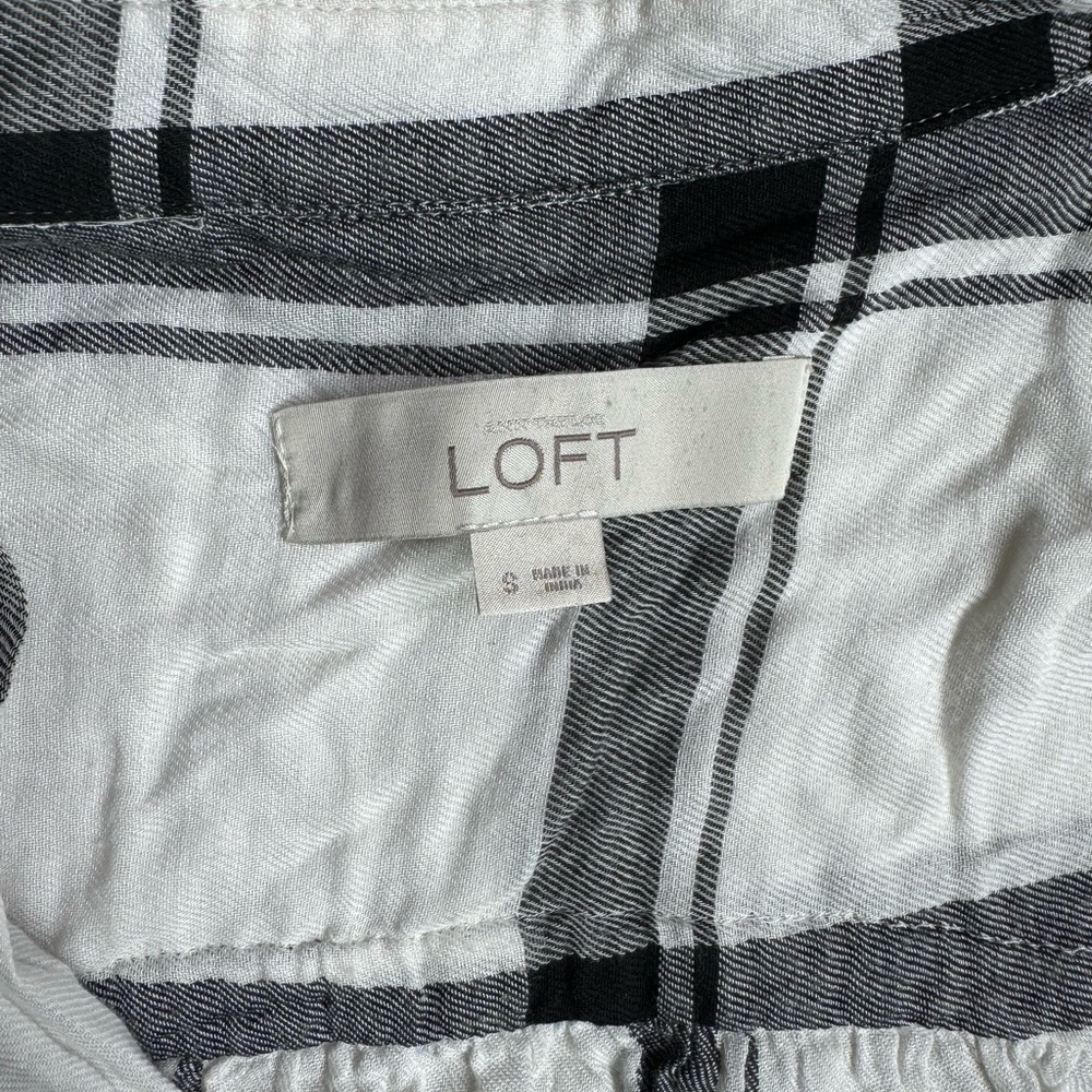 Lightweight button up in flannel pattern
